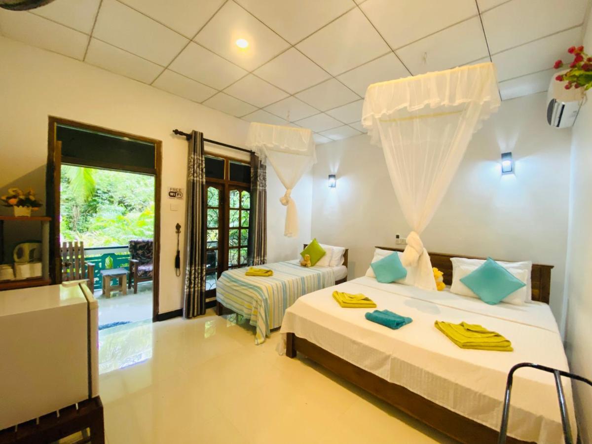 The Jungle Path Lodge Сигирия Экстерьер фото