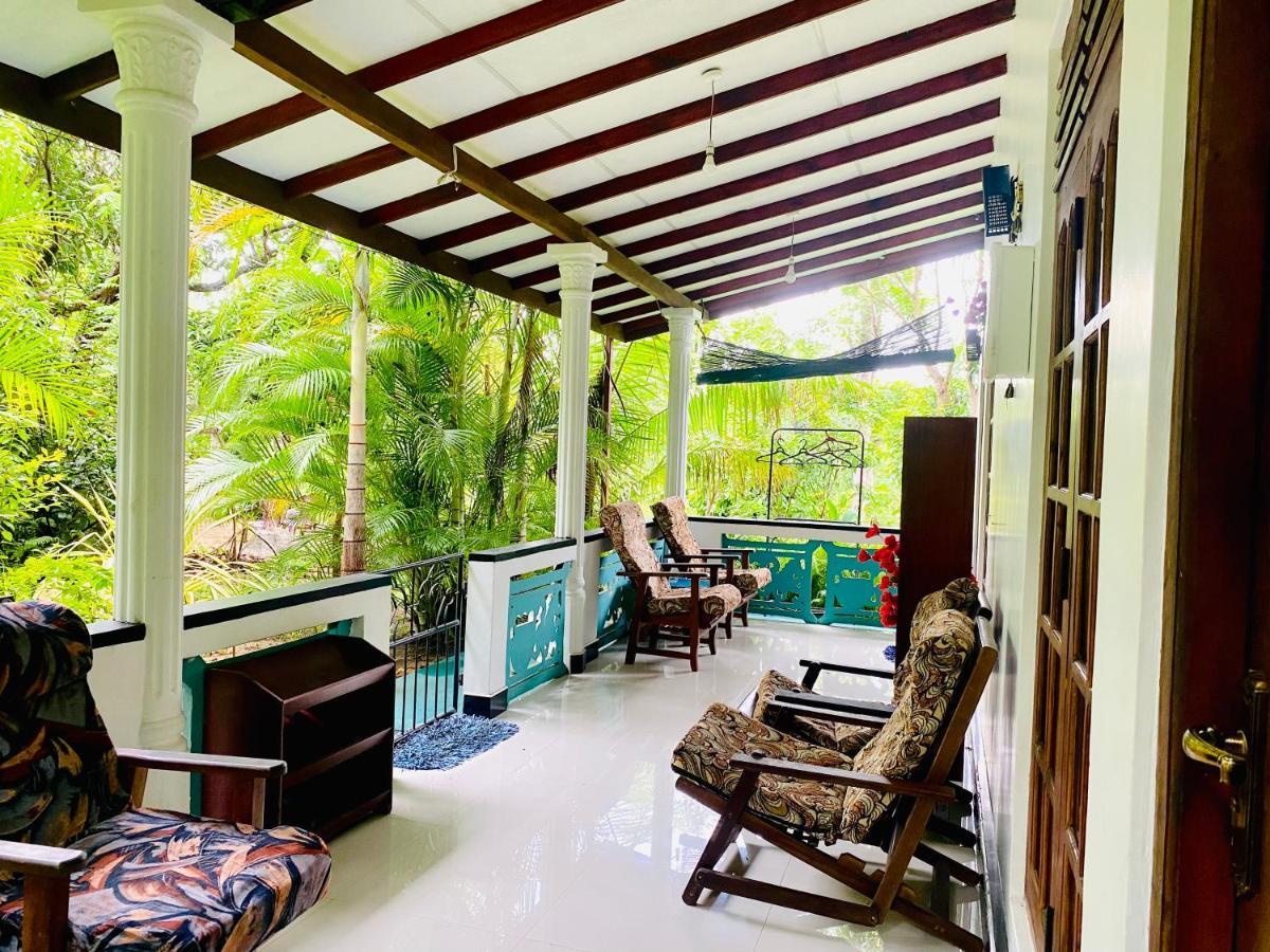 The Jungle Path Lodge Сигирия Экстерьер фото